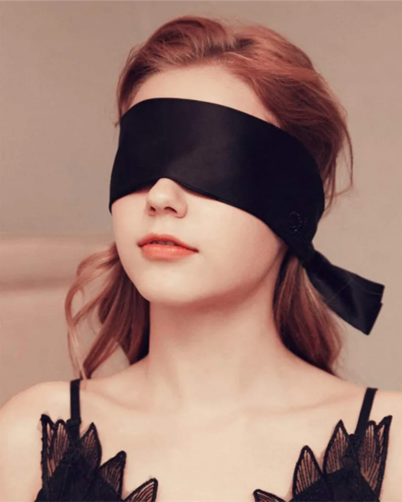 Adjustable 62 Satin Silk Eye Mask Kit