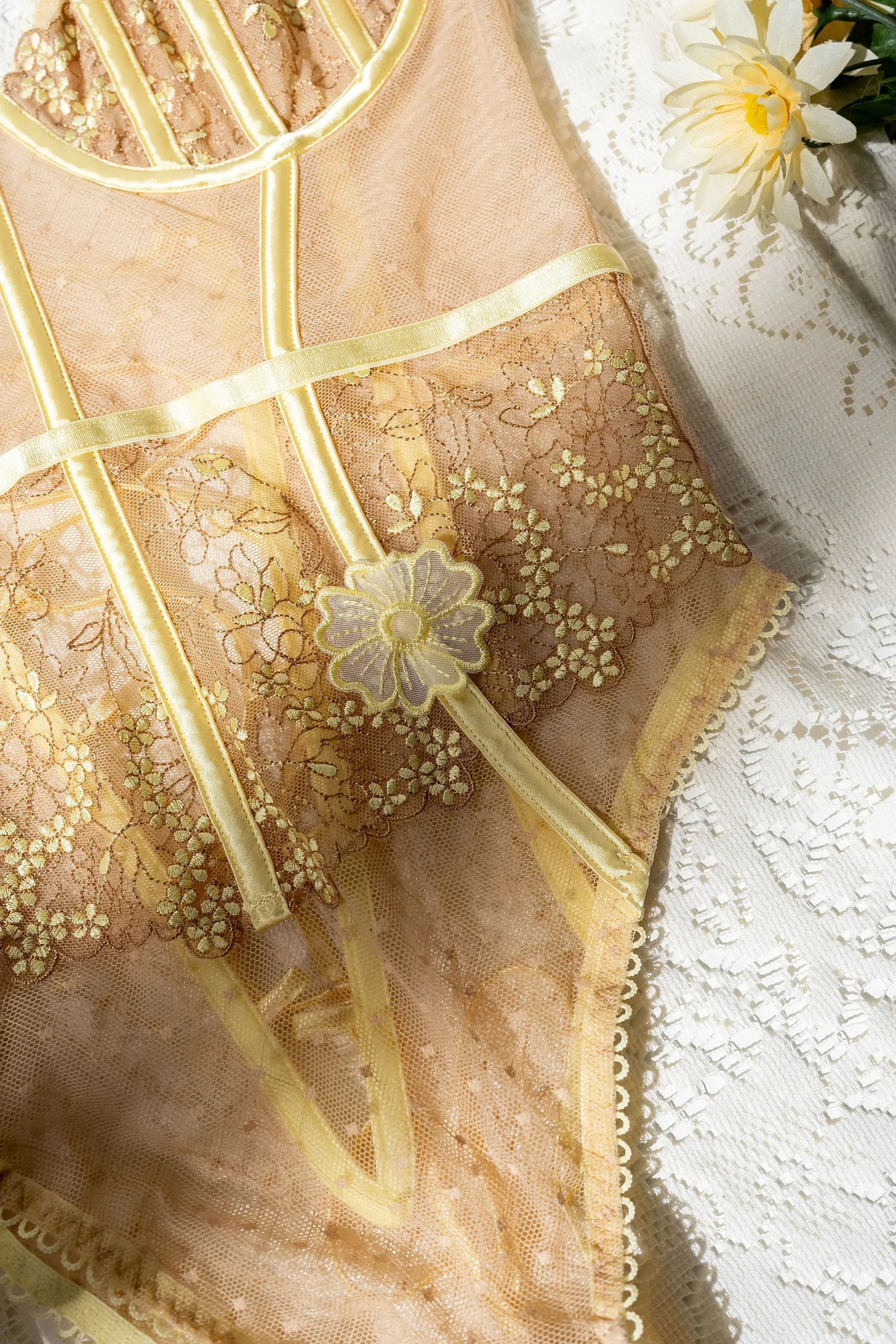 Embroidered Appliqué Crotchless Teddy - Lemon Chiffon