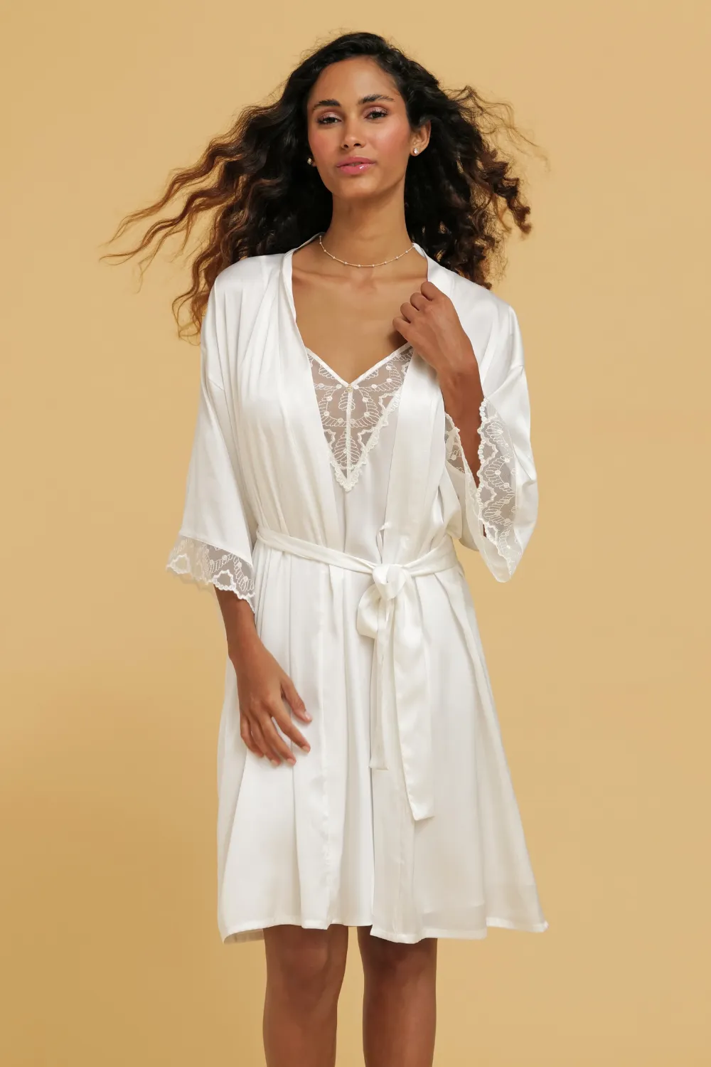 Je T'aime A La Folie Satin Robe