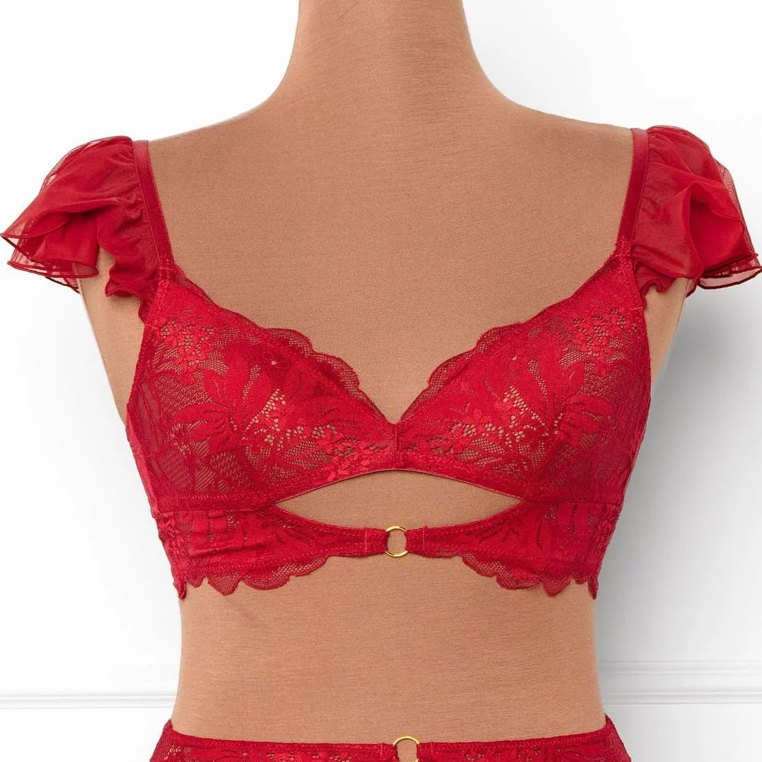 Lace & Mesh Keyhole Bralette - Red