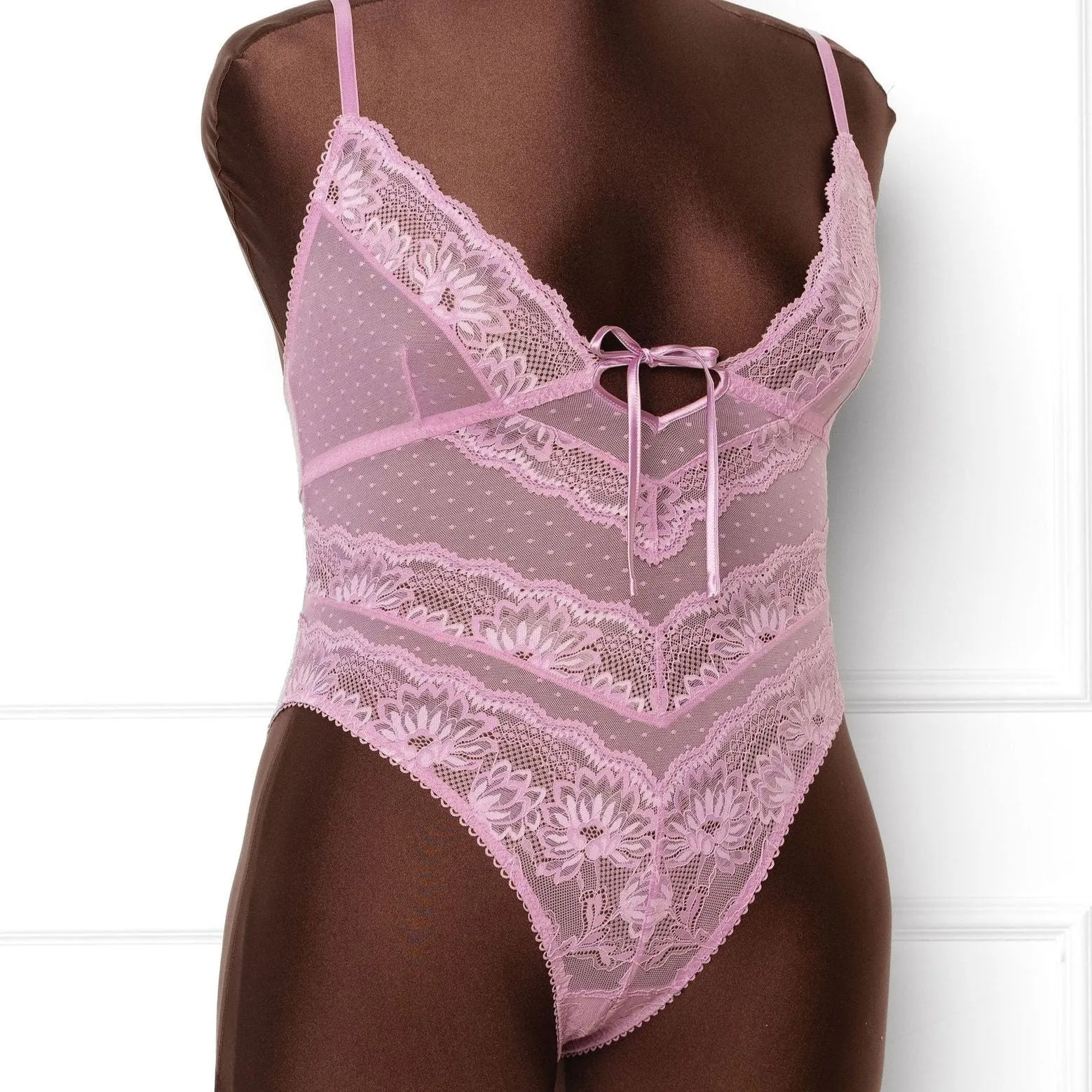 Lacy High Leg Crotchless Teddy - Lilac