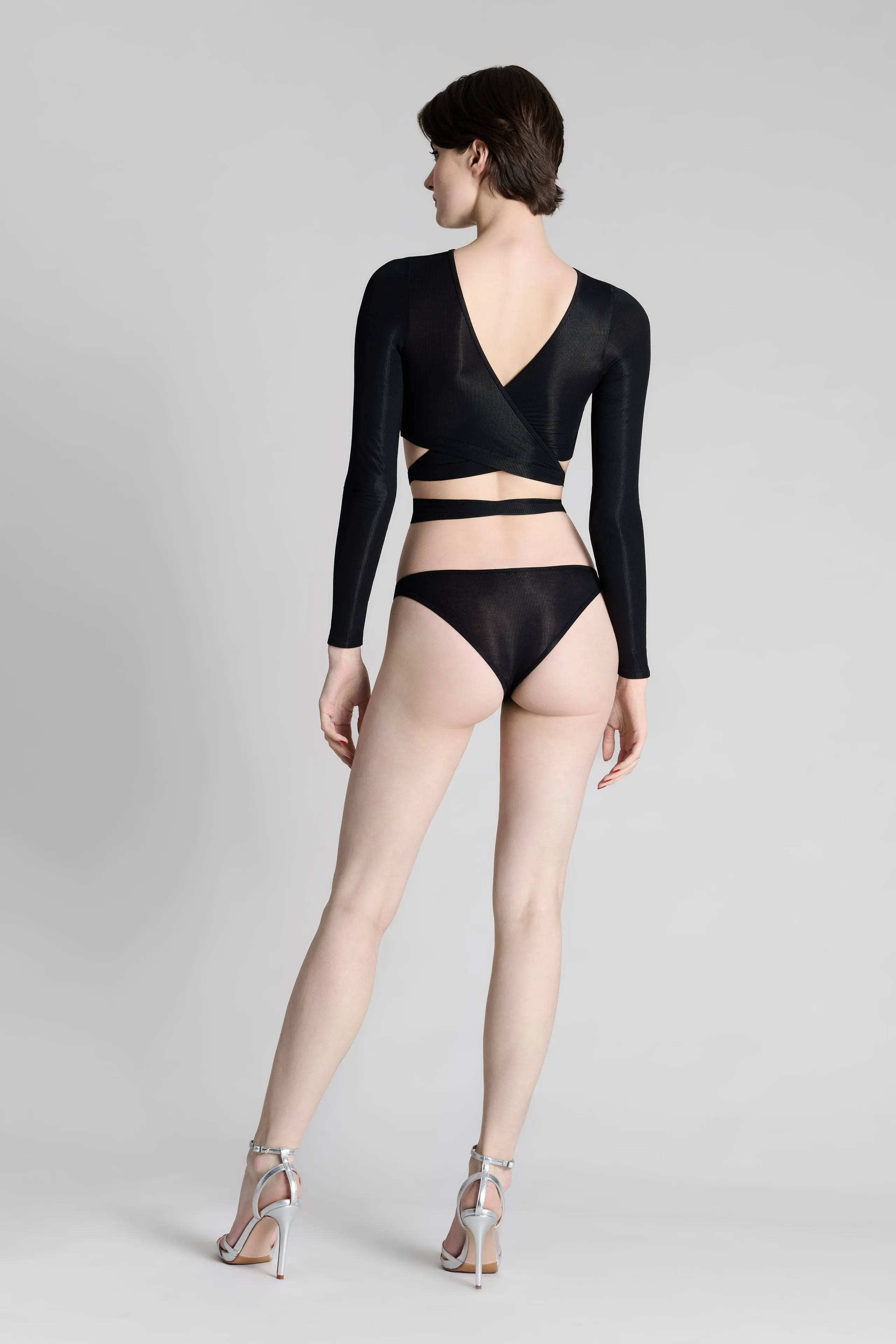 Long Sleeve Wrapover - La Femme Amazone